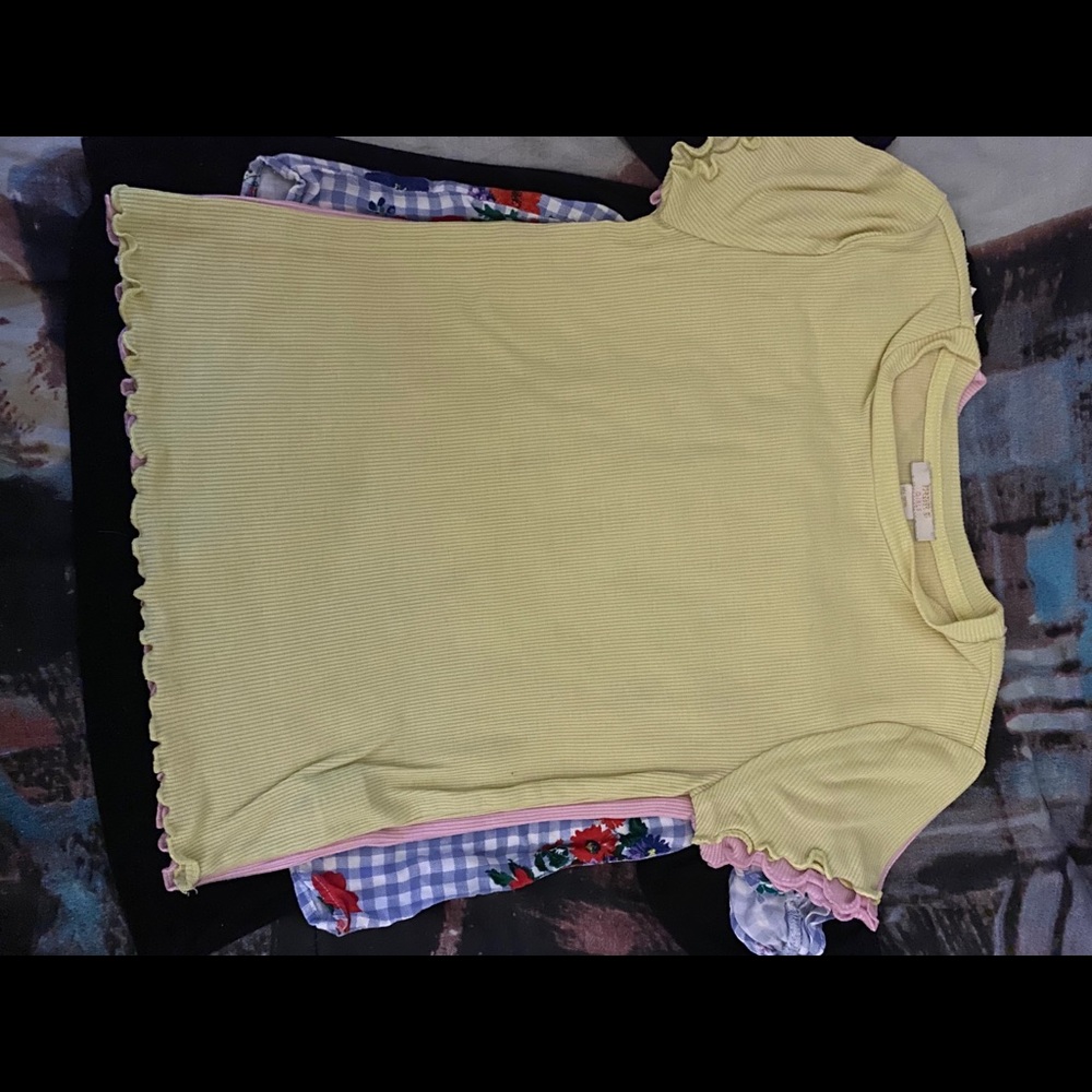 Girls Forever 21 shirt